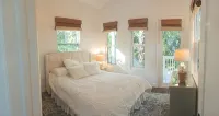 Delightful Cottage in Historic Downtown St. Augustine Florida - Country Houses
