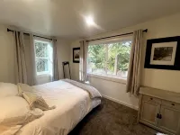Rogue Reefs Riverfront Home - 4-Sterne