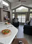 Near Pittsburgh on Beaver River Waterfront -- Glamping in Cozy Floating Cottage - Pools