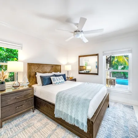 Heated Pool+Hot Tub! Private Beach Access!