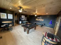 BRAND NEW! Stunning VIEWS,Huge Decks,Game Room,Fire Pit - 5-stjärniga