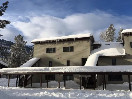 Jackson Hole Condo, 5 Miles from Grand Teton National Park,4 miles to ski resort - WiFi