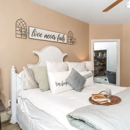 Private Mountain Getaway with Amazing Views, Location, & Space Ξενοδοχεία στην πόλη Watauga
