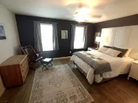 Highway 2 Modern Cottage - 4-Star