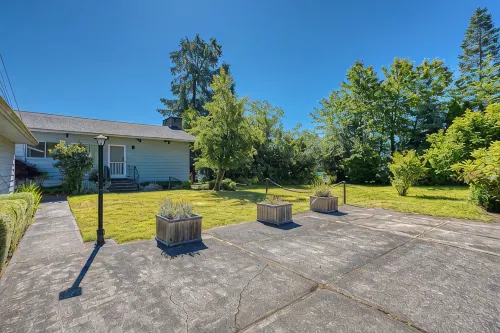 Oyster Beach Retreat - Mt. Rainier Views + Kayaks + 4-bedroom waterfront house! - Beach