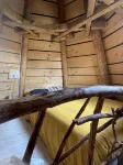 Quiet, Comfortable Wooden Tepee in a Small Jura Village Near Our Horses. - ชาเลต์