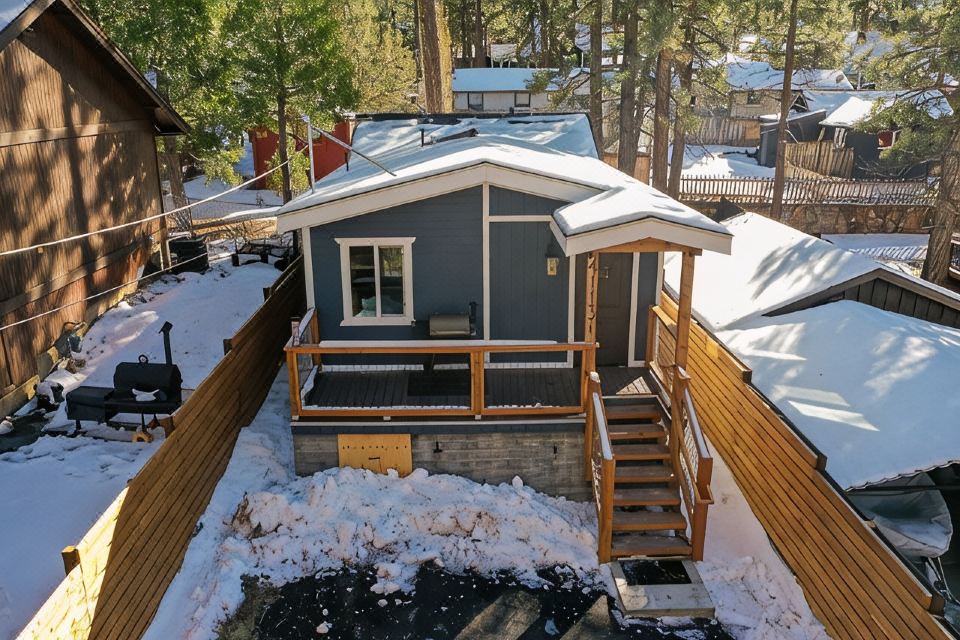 Photo 2 of 6