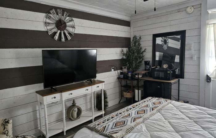 1-Bedroom Farm Stay Just 6 Minutes to Ozark National Scenic Riverways