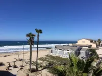 Beautiful Ocean View Condo with Communal Pool & Hot Tub - WiFi