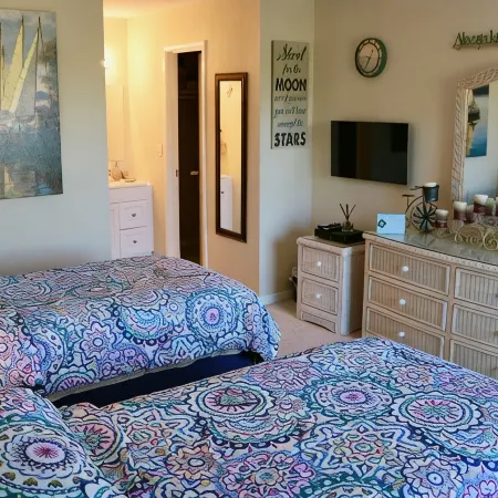 #1 Siesta Key Beach -Super Clean -2 Level Townhouse -2Br/2.5 Bth- 5 Star- 1400sf