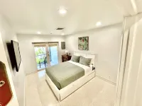 Best Location Ever! Comfortable, Cozy and Clean 2Bed/2BTH - Gym