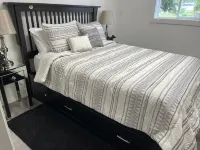 Relaxing Anchorage Retreat, Garden Level Unit 2 - บังกะโล