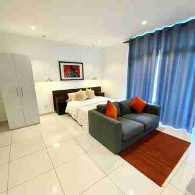 Golden Breeze Suites Rooms