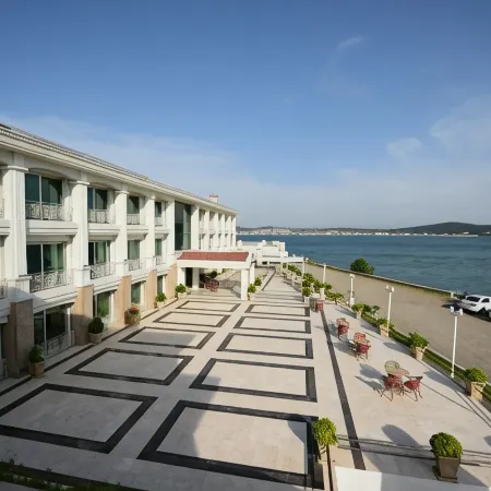 Cunda Kivrak Otel 아이발리크 호텔
