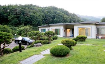 Inje Seokjanggol Travel Pension