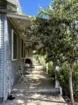 Chaffcutters Cottage - Pet friendly cottage in idyllic rural setting. - balcony