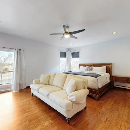 Visiting ABQ for a Conf? Home Centrally Located Get Anywhere in the City in 20m.