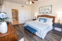 Beachfront & Beautiful - Spacious 3BR/2BA On Dauphin Island - Amazing Amenities - 4-Star