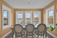 Luxury lakefront escape near Gun Lake - Balcony