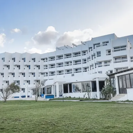UMH Tarik Hotel