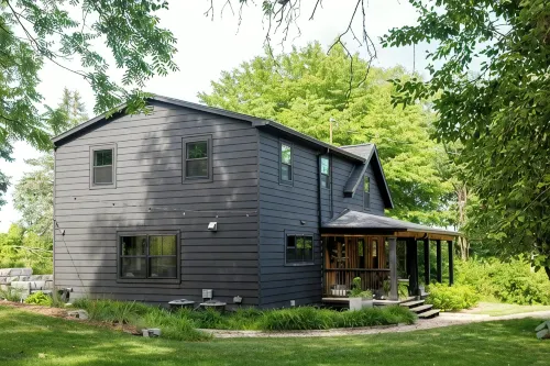 Peaceful, Modern Farmhouse. Premier Host. Minutes from Beach. Dog Friendly. - 4 stjerner