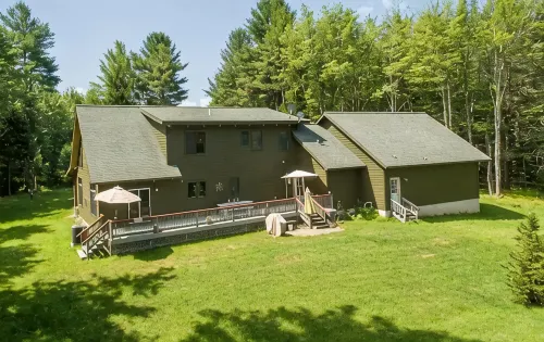 A breathtakingly pristine luxury cabin on 14 private acres - Boutique