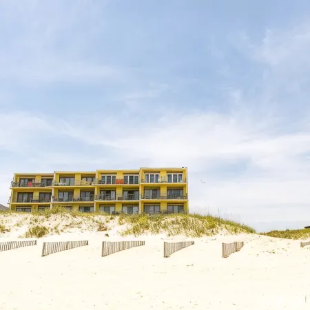 Top Floor Oceanfront Condo with Stunning Views and Walk-in Shower