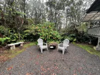 Hale Malie - a peaceful rainforest retreat minutes from Volcano National Park! - Boutique