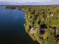 Serene Inlet WATERFRONT Beach House - 4-Sterne