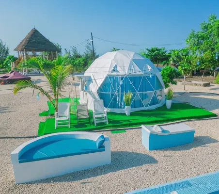 Swahili Tent Village - Bãi đậu xe