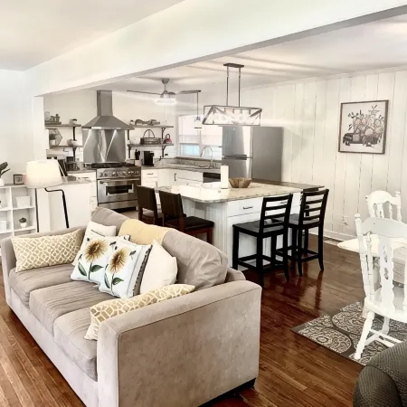 Walking distance from one of South Carolina's top Medical centers.