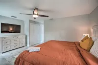 Cozy Safety Harbor Retreat w/ Heated Pool & Near Downtown - 3-Star