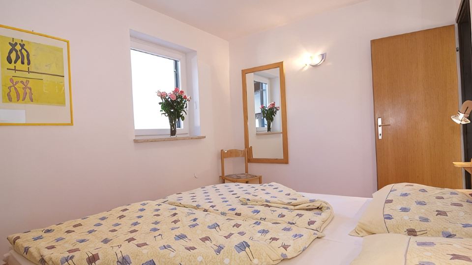 Large apartment just 300m from the beach in Porec