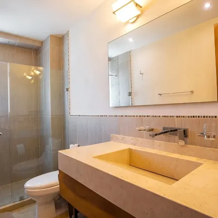 Condo Ikaria by Trvl2HM