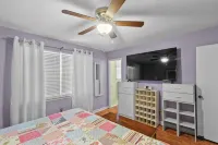3/1.5 Moms Place - Homestays
