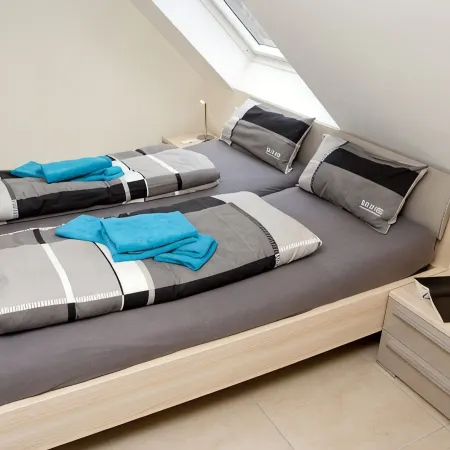 Exclusive 5-star vacation apartment in a top location, with sauna, fireplace & large balcony.