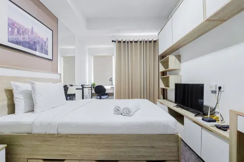 Good Deal and Comfy Studio Apartment at Springwood Residence By Travelio - 3-Star