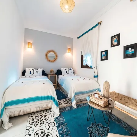 Riad Kiyanjana