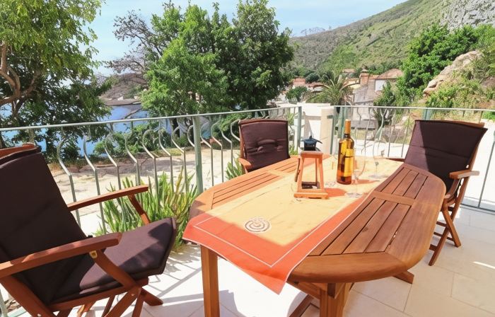 Apartments Seafront Silence - Studio Apartment with Terrace and Sea View