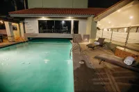 Hotel Calafia - Pools