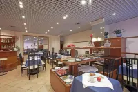 Hotel Iris فنادق في نيرفي