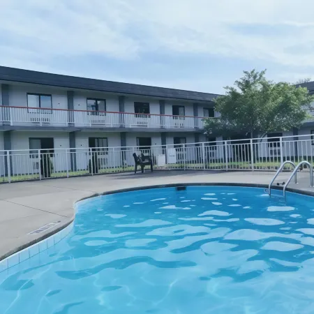 Sprucewood Inn