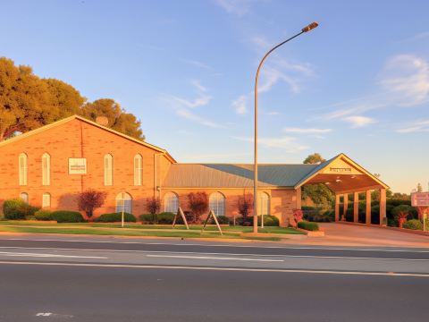 North Parkes Motel