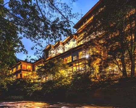 白鷺湯たわらや 加賀のホテル