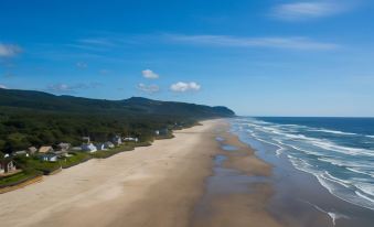 Tillicum Beach Motel - Formerly Deane's Oceanfront Lodge