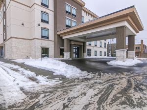 Cobblestone Inn & Suites - Menomonie/UW-Stout