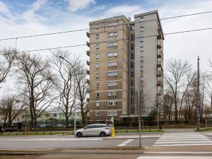 Apartments Warsaw Nowowiejska by Renters