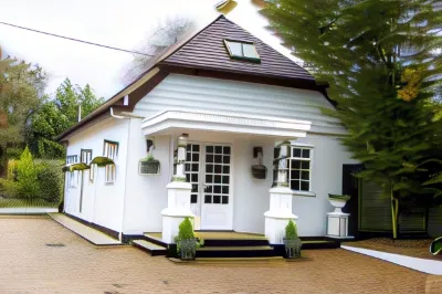 Lord Bute Hotel & Restaurant Hotels in Highcliffe