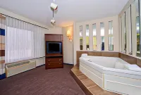 Lamplighter Inn-South - 3-Star