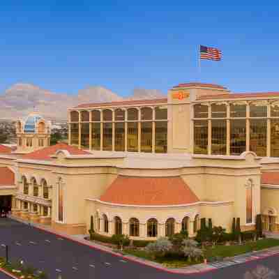 Suncoast Hotel and Casino Hotel Exterior